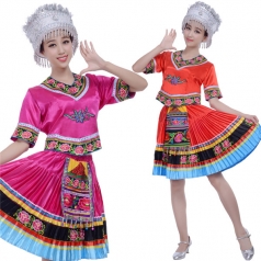 苗族舞蹈服饰的特点是什么