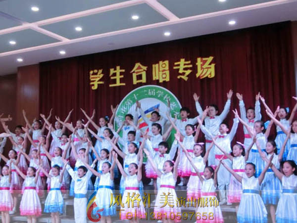 学生合唱服装定制