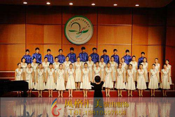 学生合唱演出服装