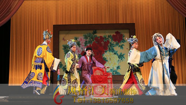 校园京剧演出传承文化的经典舞台剧目服装！