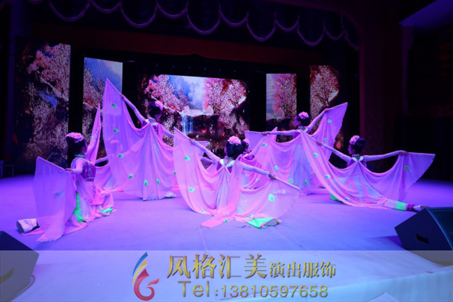 风格民族舞蹈服装设计款式及特点！
