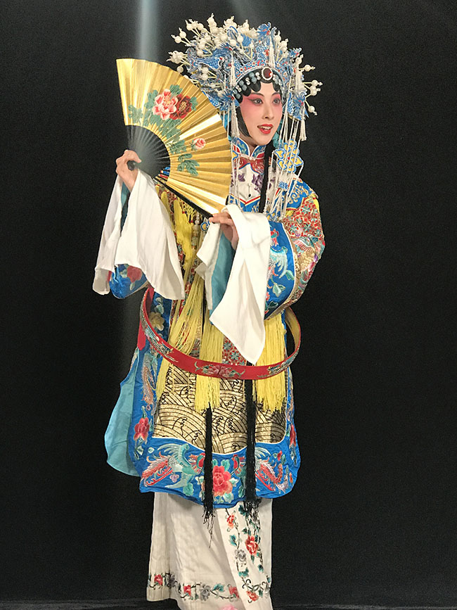 戏曲公主女凤袍服饰