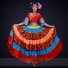 少数民族舞蹈演出服装舞蹈表演服装女款彝族舞蹈演出服装定制！