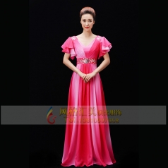 新款女士粉色合唱服装款式中老年合唱服装设计合唱长裙服装定制